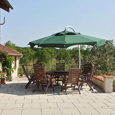 Les Tilleuls Saint-Pé-Delbosc